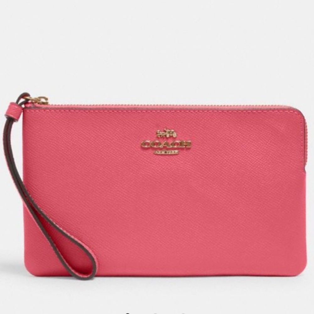 Large Coach Corner Zip Wristlet - Im/Fuchsia